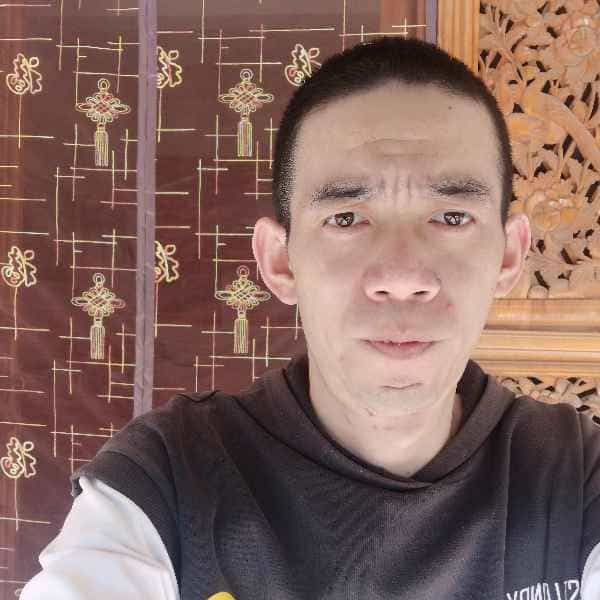 云南35岁单身帅哥真诚找对象-南通征婚相亲网