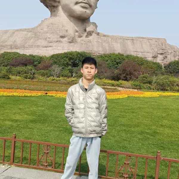 浙江22岁单身帅哥真诚找对象-南通征婚相亲网