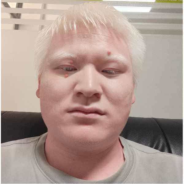 30岁岁安徽单身帅哥 - 南通吉缘网